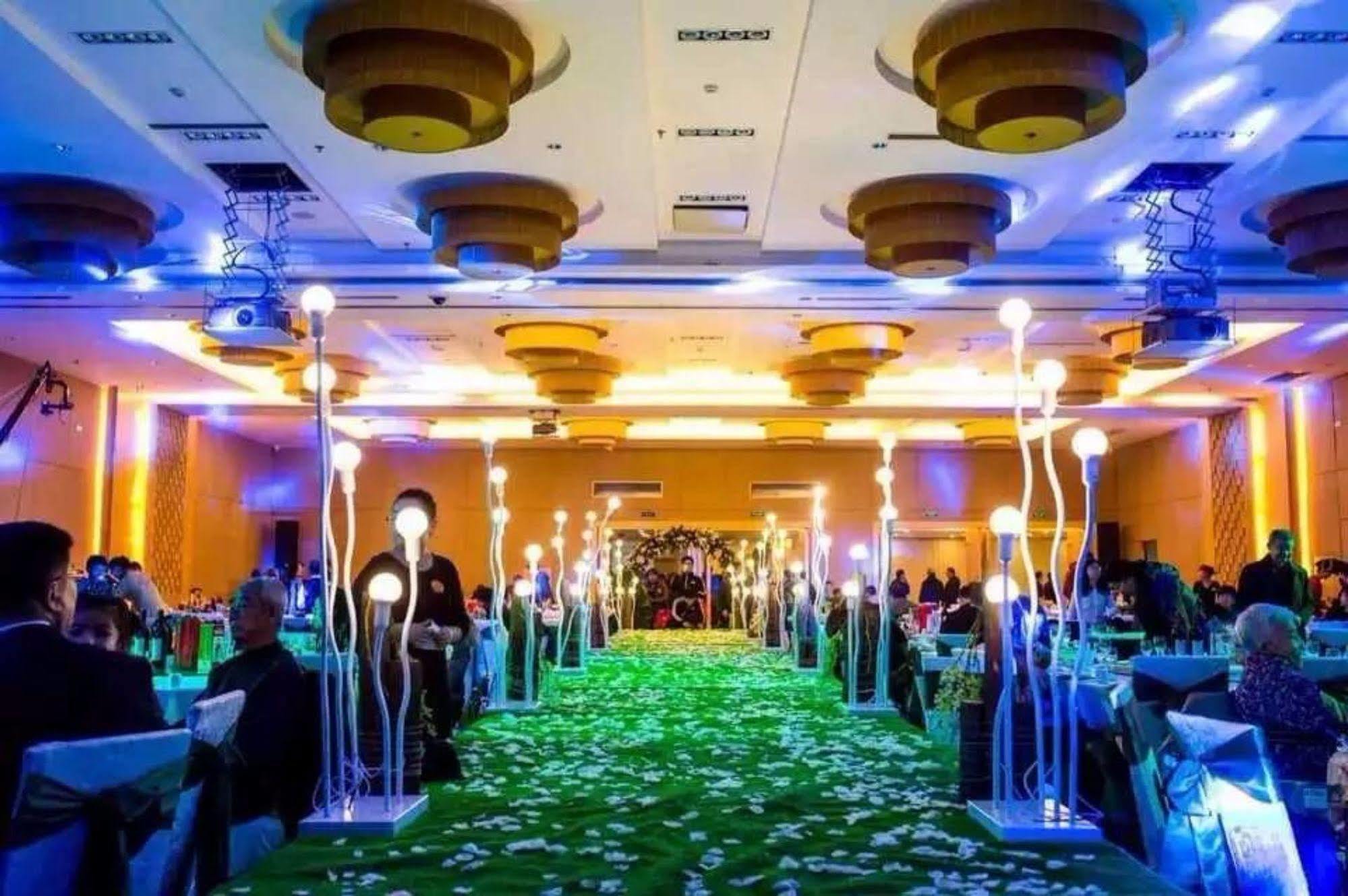 Weihai Haiyue Jianguo Hotel Buitenkant foto